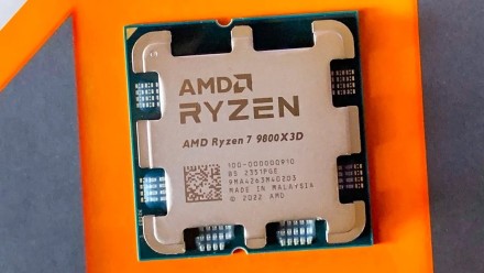 Процессор AMD Ryzen 7 9800X3D