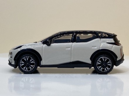Модель автомобиля Х, 1:64